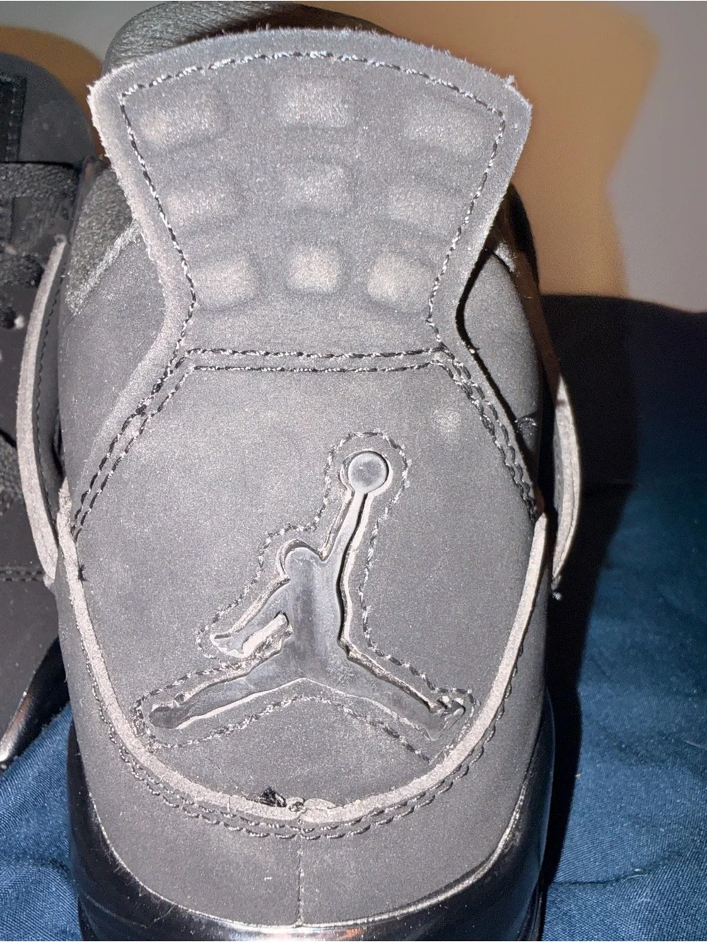 Jordan 4 black cat retros size 9